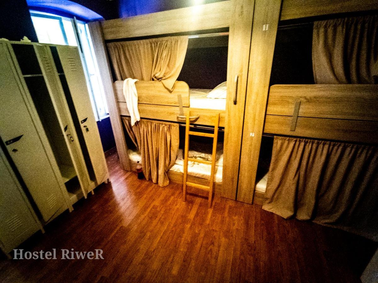 Hostel Riwer Rijeka Exteriör bild