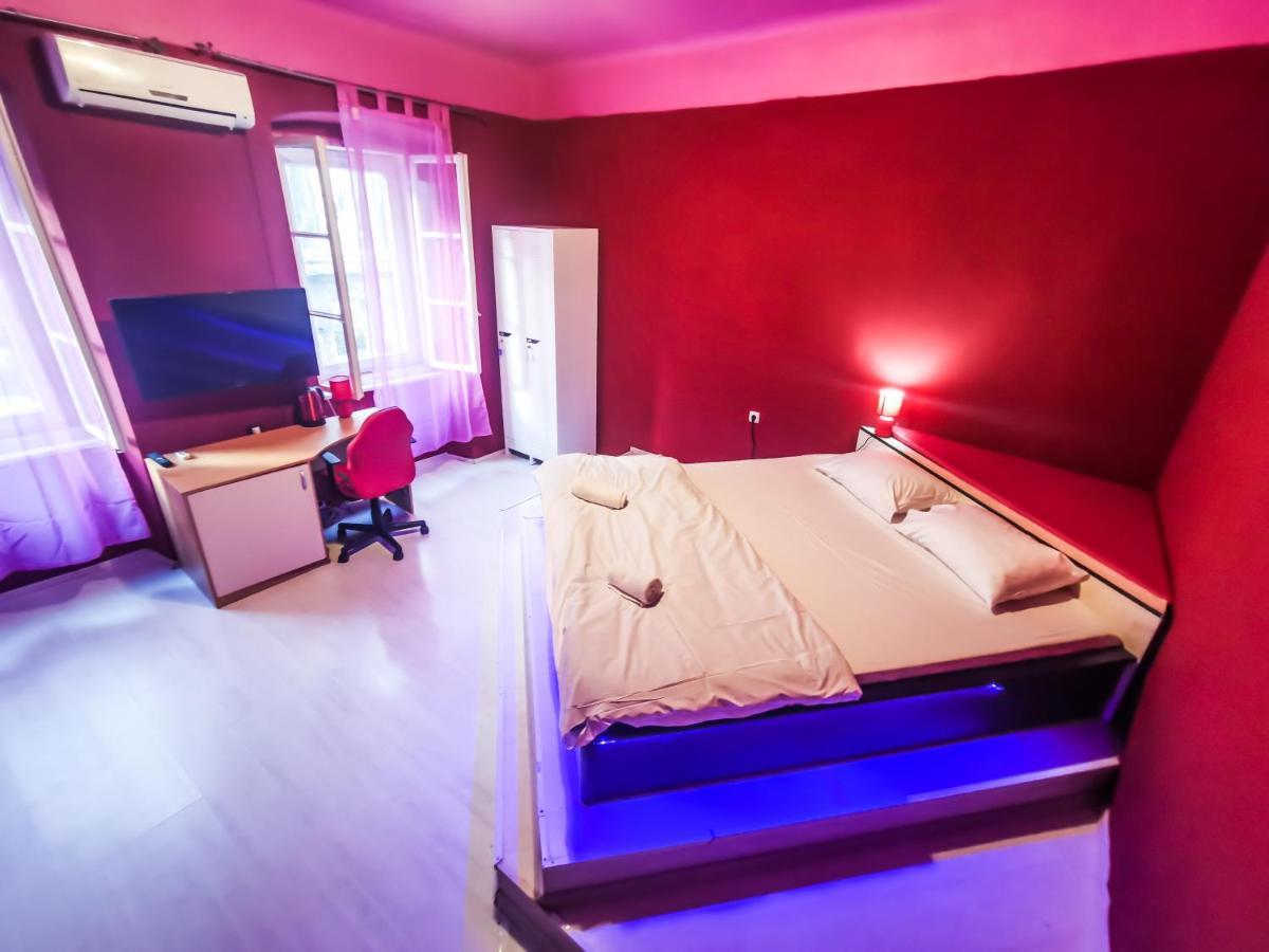 Hostel Riwer Rijeka Exteriör bild