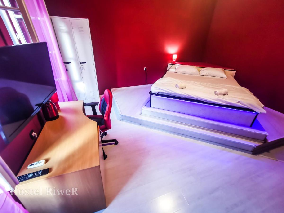 Hostel Riwer Rijeka Exteriör bild